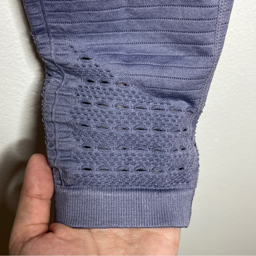 Gymshark Leggings Size XS High Waisted Energy Seamless Holes Cutouts Purple - Picture 3 of 9